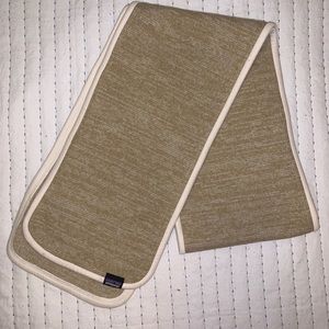 Pataogonia Beige Scarf